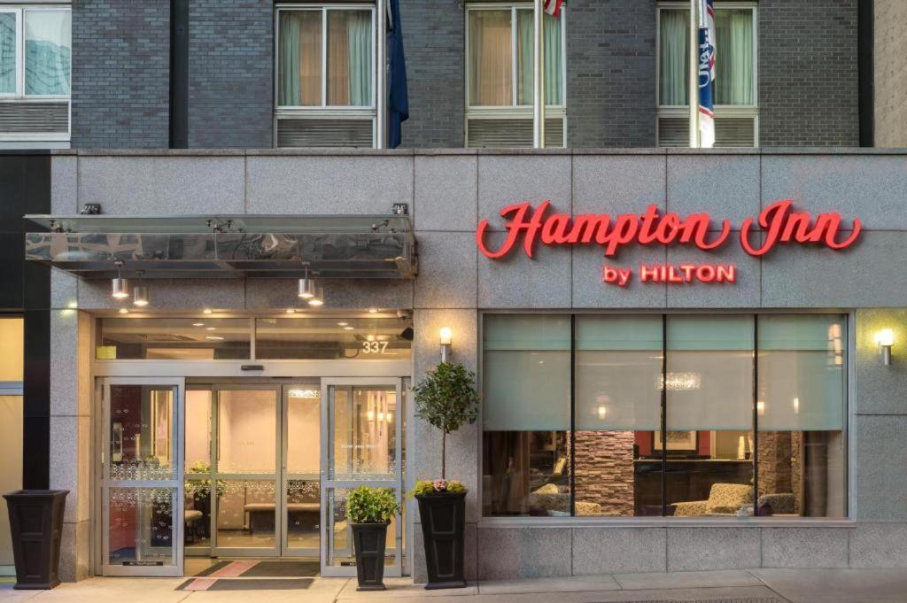 Hampton Inn By Hilton New York Times Square Esterno foto